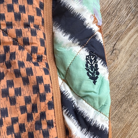 Free People Checkered Patterned puffer - Picture 7 of 11